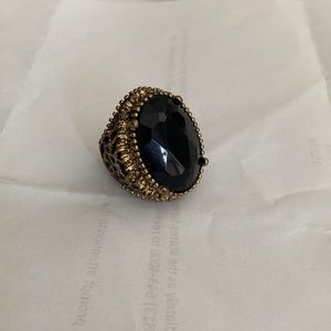 Costume Jewelry Beautiful black stone. Size 7. Gold intricate setting
